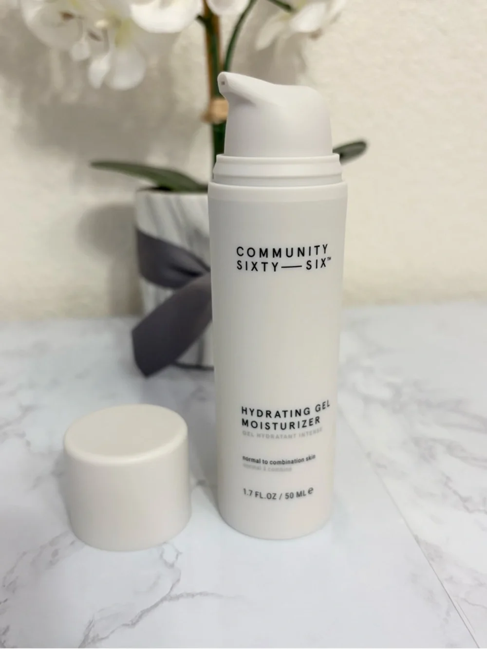 Community Sixty-Six Hydrating Gel Moisturizer 1.7 fl oz NIB